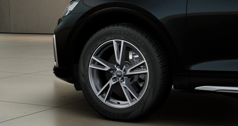 Audi Q5 cena 249900 przebieg: 9000, rok produkcji 2023 z Sulejów małe 79